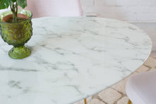Daisy Faux Marble 48 in Oval Dining Table