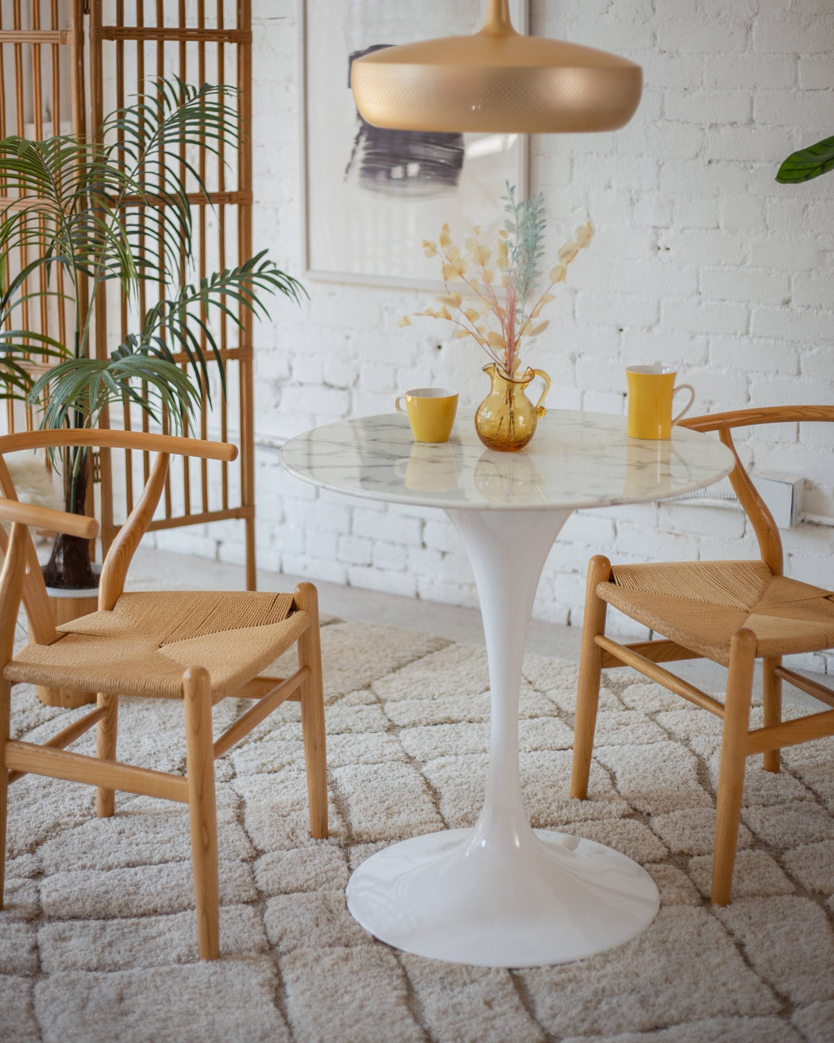 Daisy Faux Marble 28 in Cafe Table, White