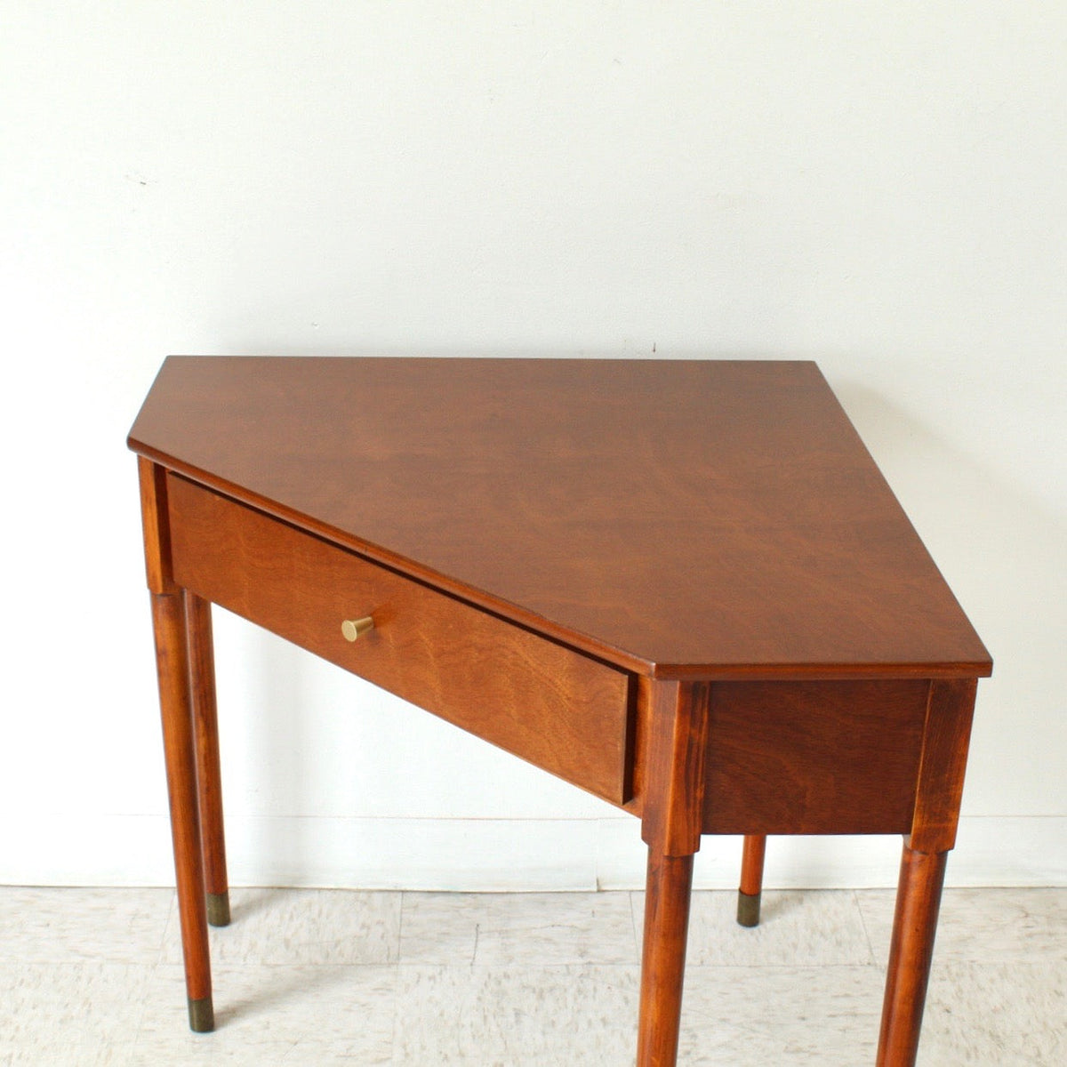 Margot Corner Desk w/ Drawer