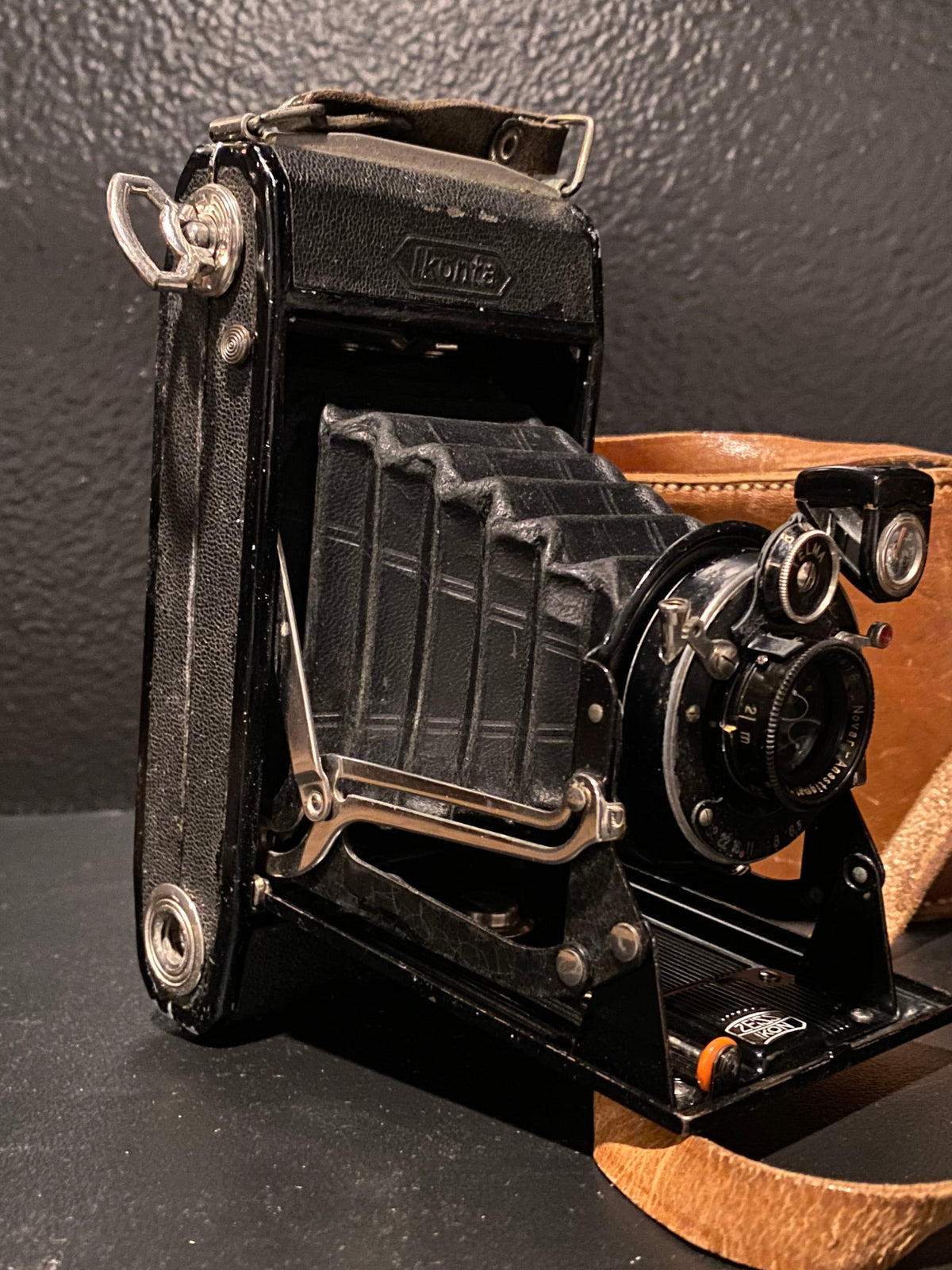Zeiss Ikon Bellow Camera with Leather Case