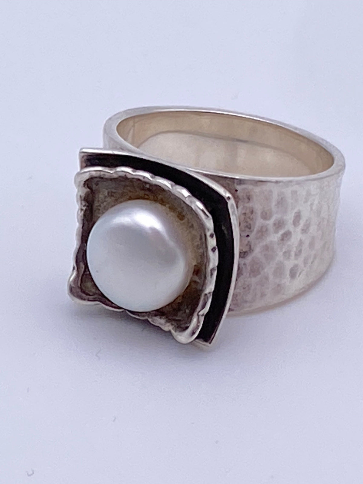 Modernist Hammered Sterling Silver Ring with Freshwater Pearl