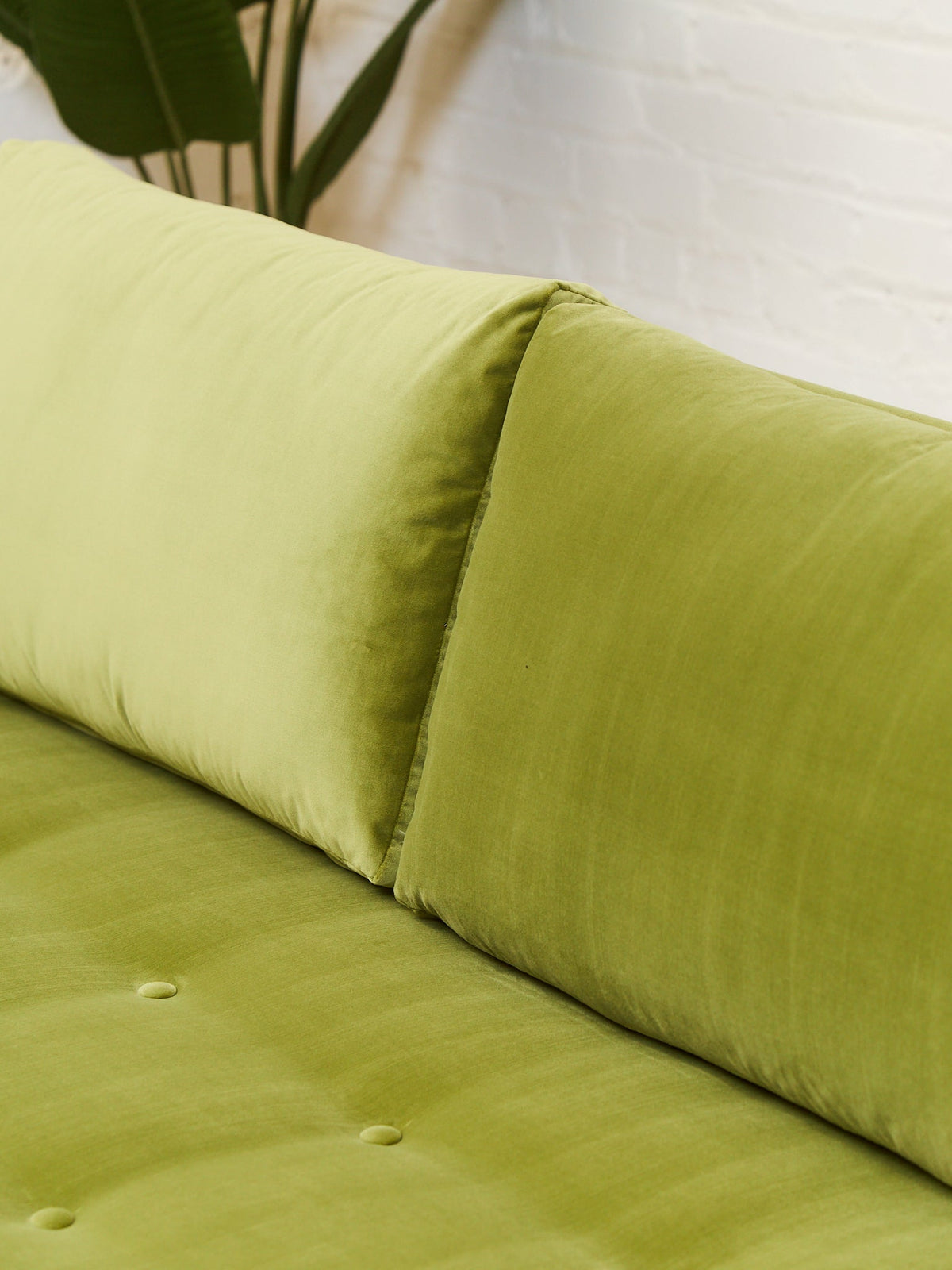 Gondola Sofa in Green