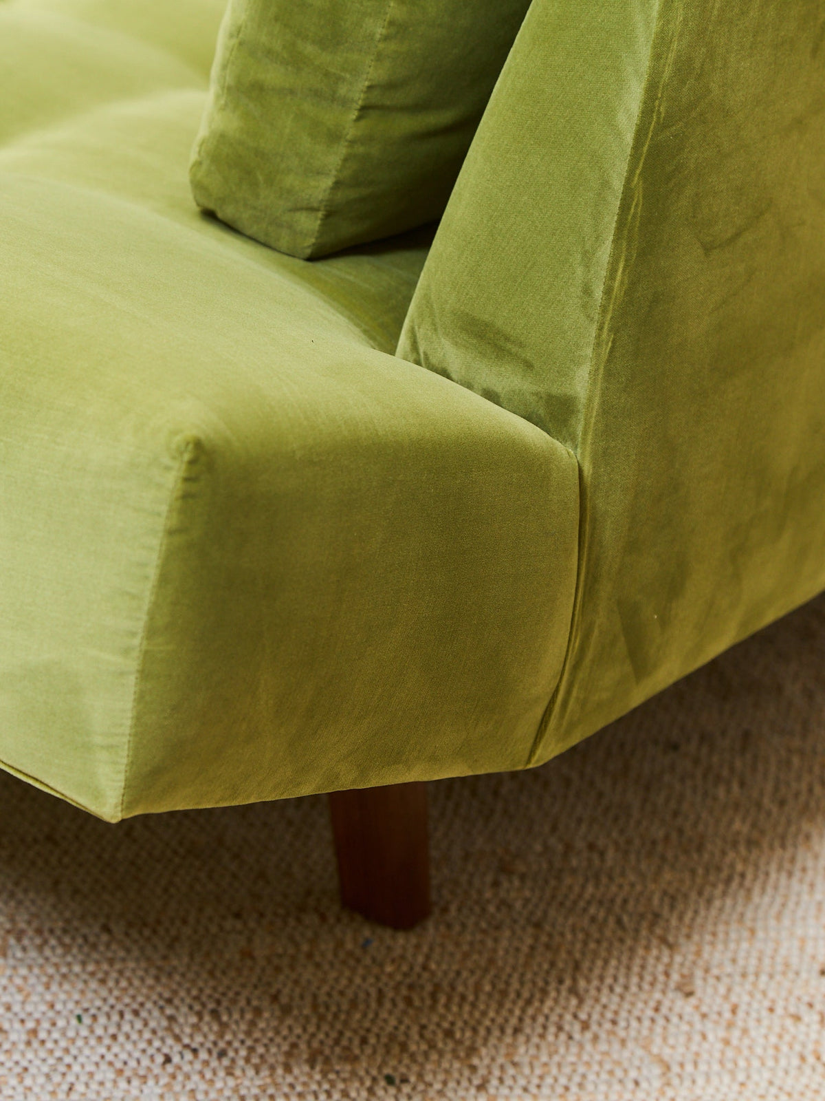 Gondola Sofa in Green