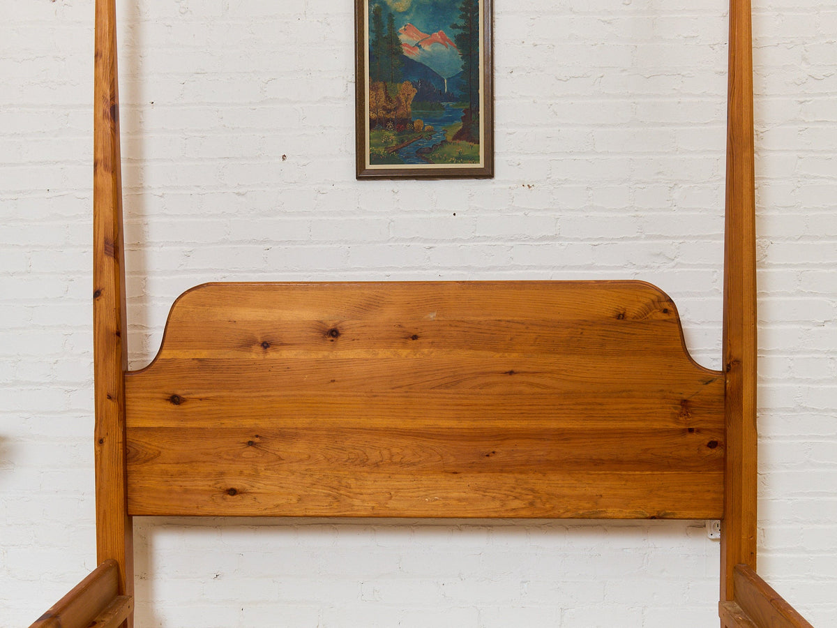 Pine Rustic Vintage Bed and Post