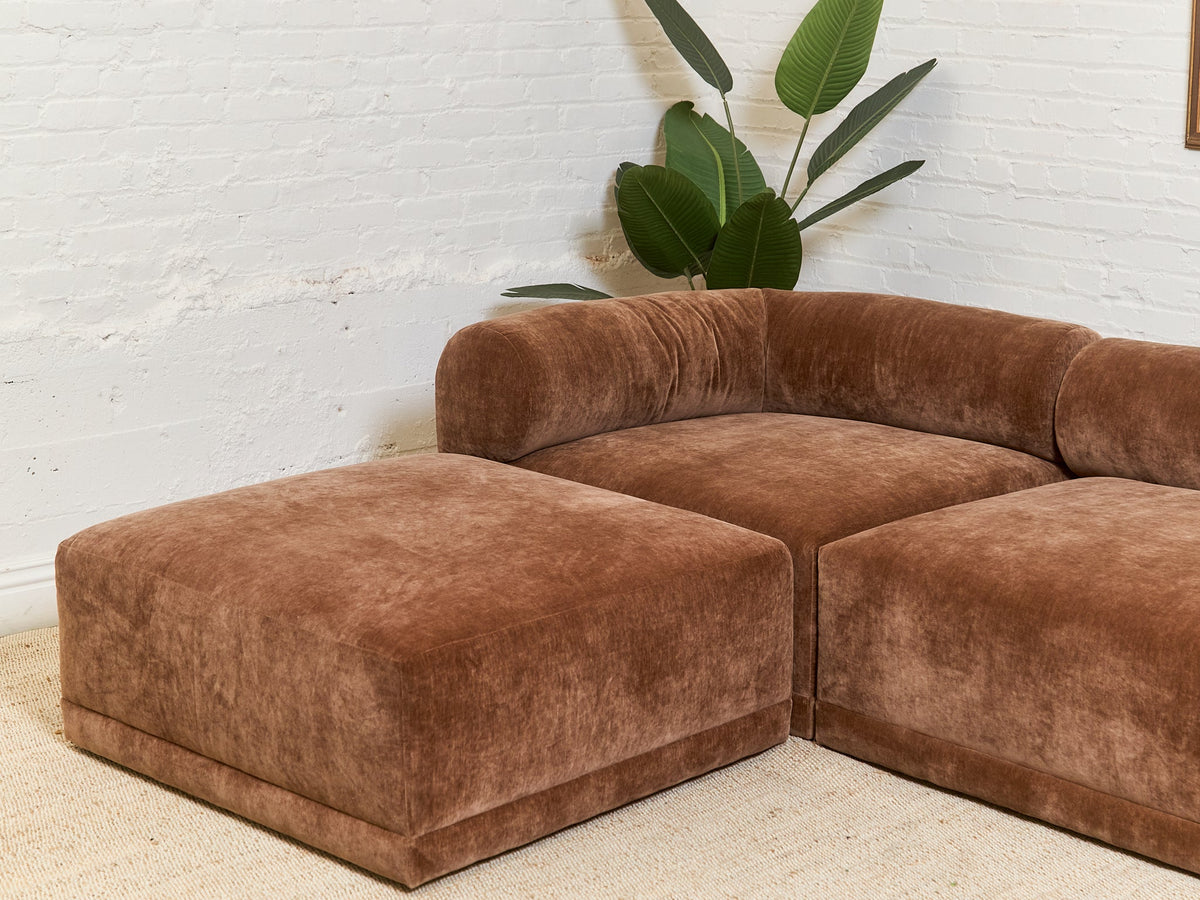 Emma Sofa with Ottoman in Amici Tobacco