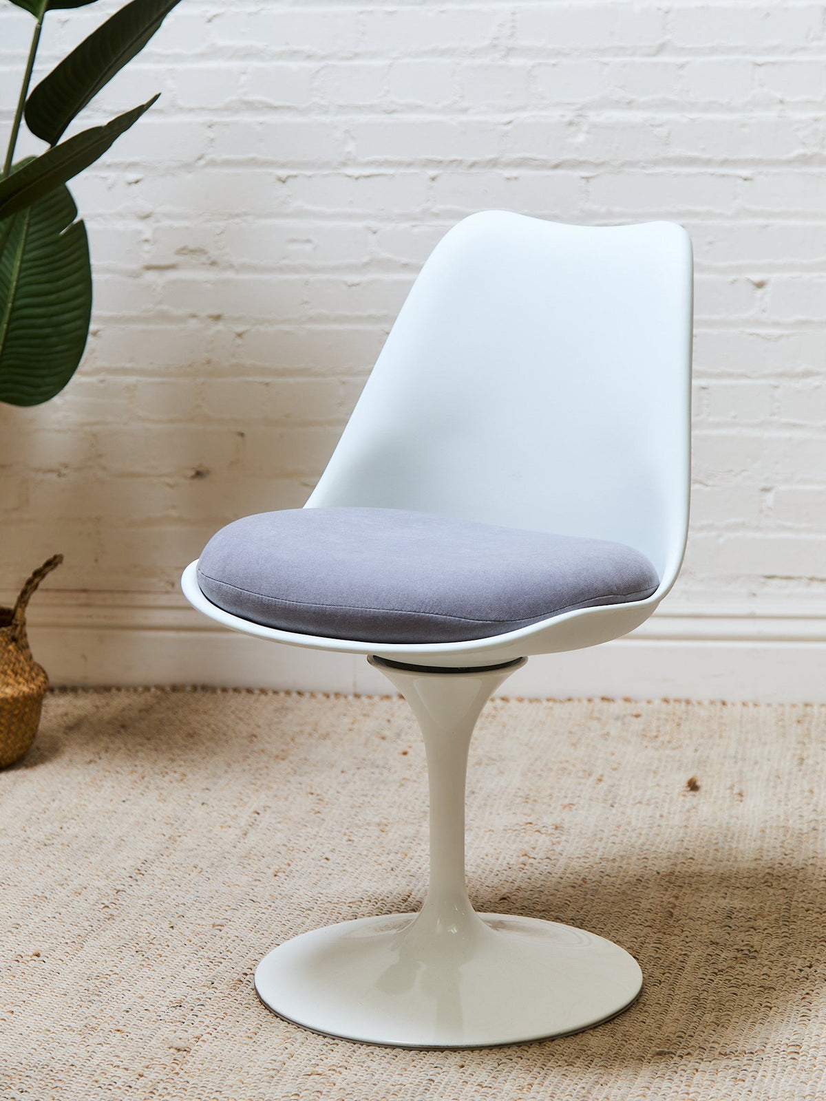 Single Swivel Chair