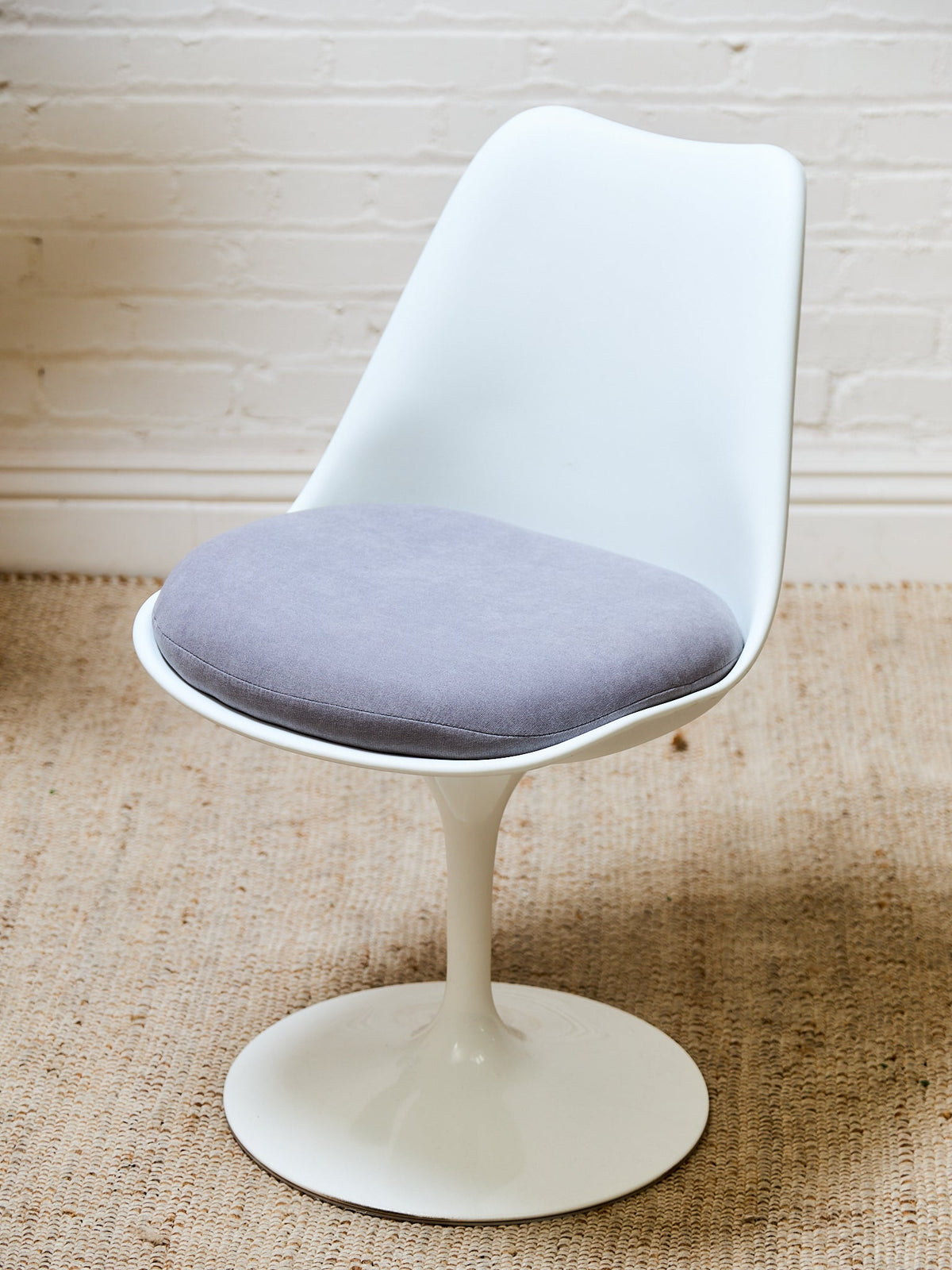 Single Swivel Chair