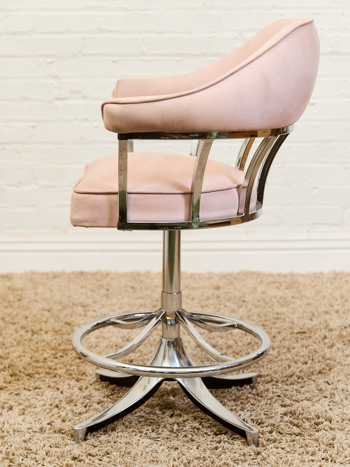 1970’s Chrome Swivel Counter Stool in pink