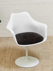 Set of 4 Swivel Tulip Style Chairs