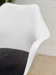 Set of 4 Swivel Tulip Style Chairs