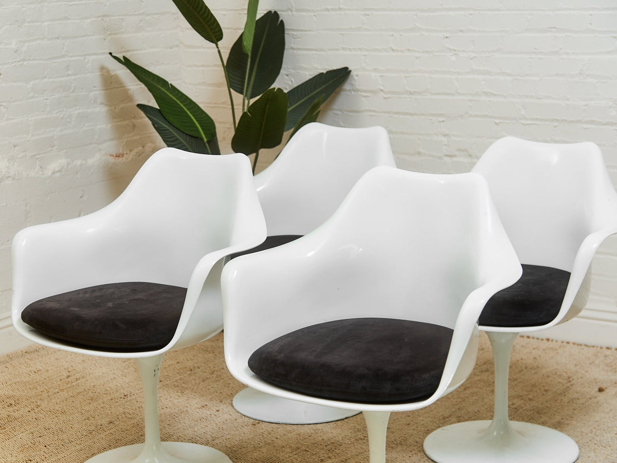 Set of 4 Swivel Tulip Style Chairs