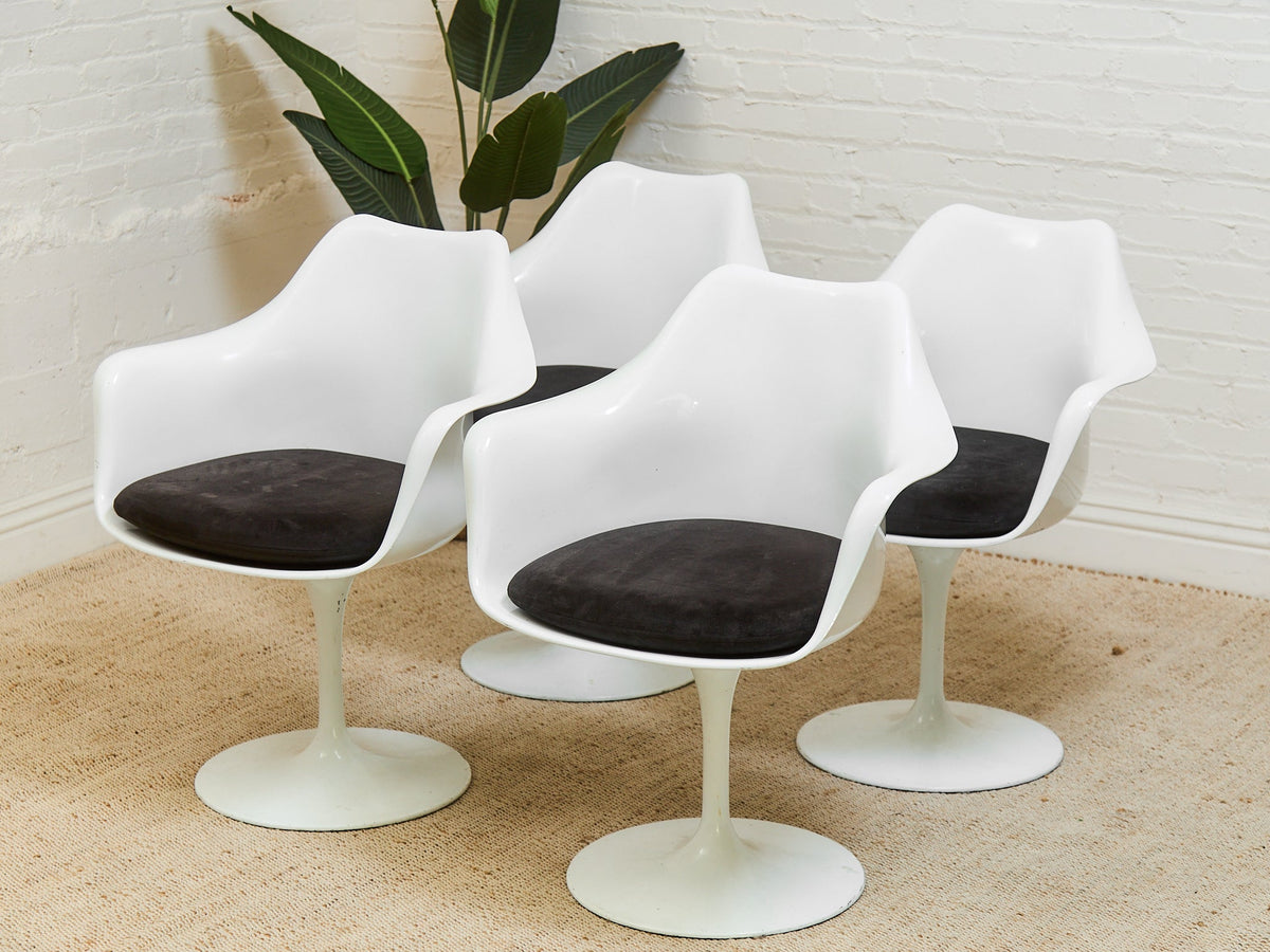 Set of 4 Swivel Tulip Style Chairs