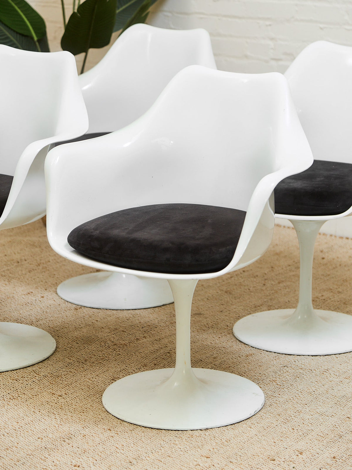 Set of 4 Swivel Tulip Style Chairs