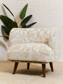 Sabin Swivel Chair in Kali Porclain