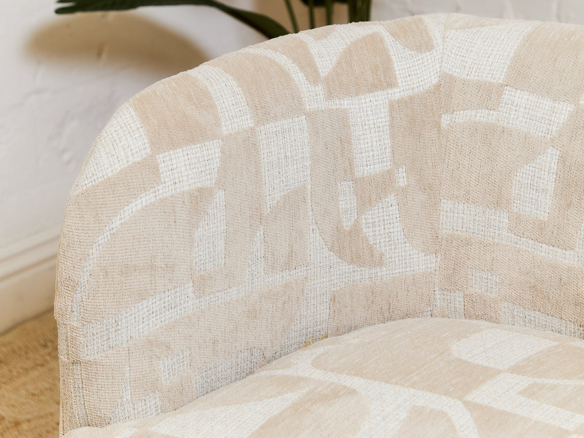 Sabin Swivel Chair in Kali Porclain