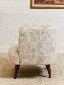 Sabin Swivel Chair in Kali Porclain