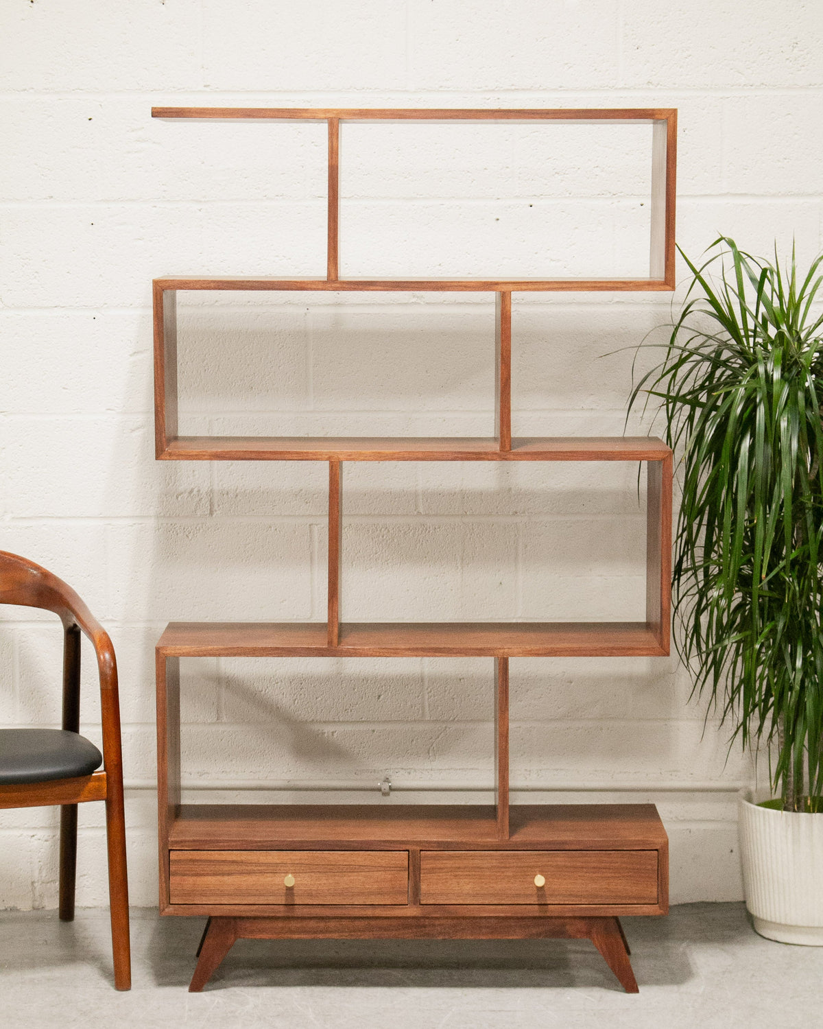 Opposite Side Isabel Shelf