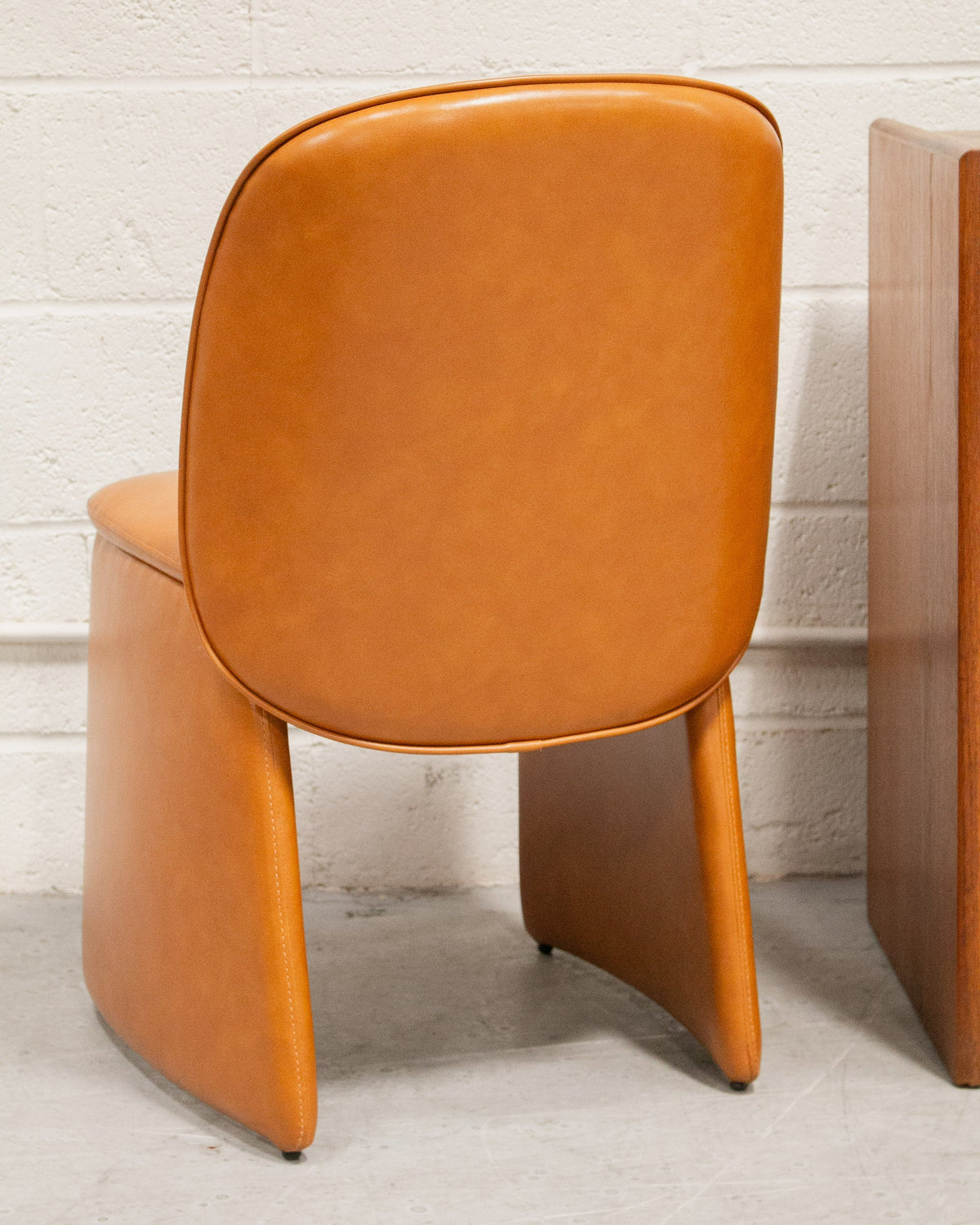 Comet Chair in Tan