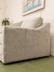 Hauser Sectional Sofa in Bianca Willow