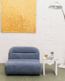 Armless Cosmo Chair