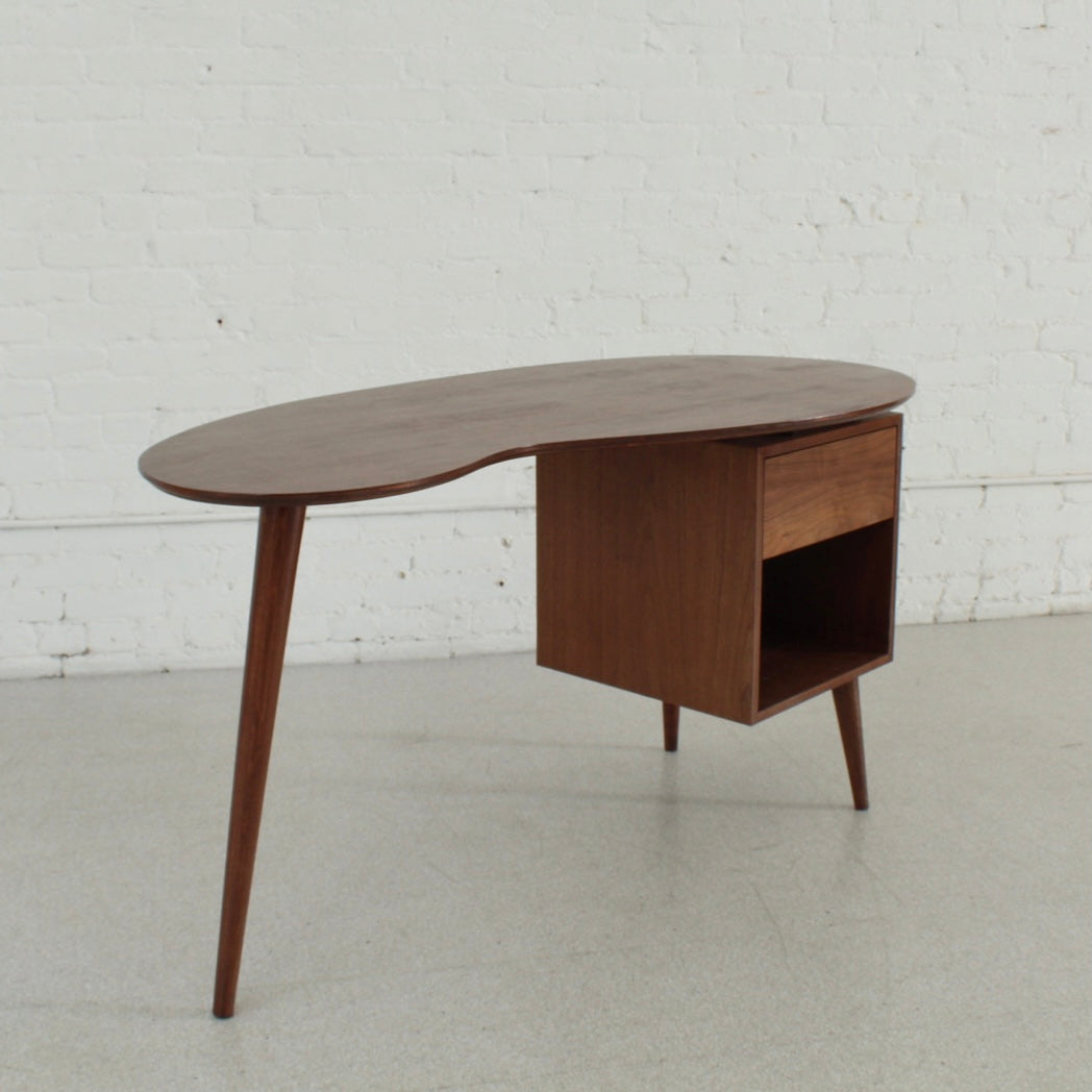 Sunbeam Exclusive Holiday Desk
