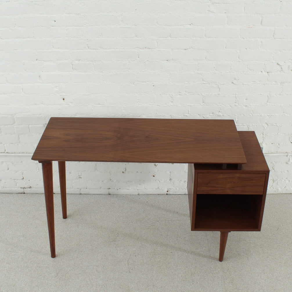 Sunbeam Exclusive Montgomery Desk
