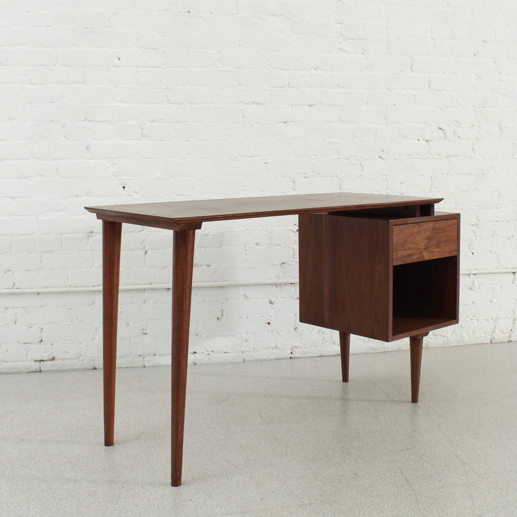 Sunbeam Exclusive Montgomery Desk