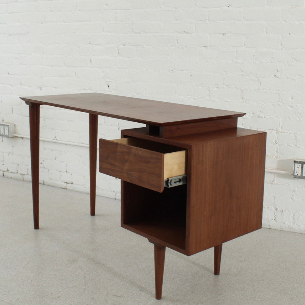 Sunbeam Exclusive Montgomery Desk