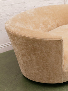 Aria Sofa in Bianca Maize