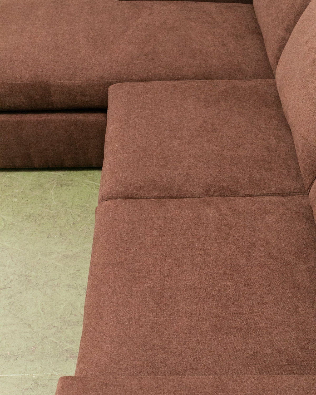 Hauser Sectional Sofa in Caprice Java