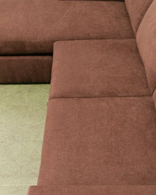 Hauser Sectional Sofa in Caprice Java