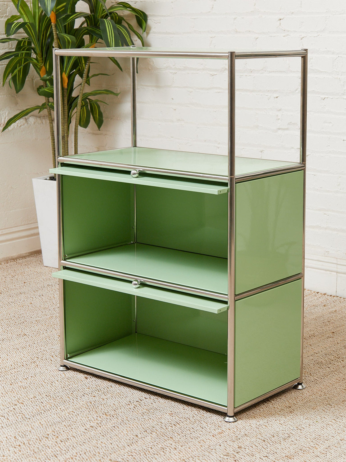 Mint Chrome Shelf