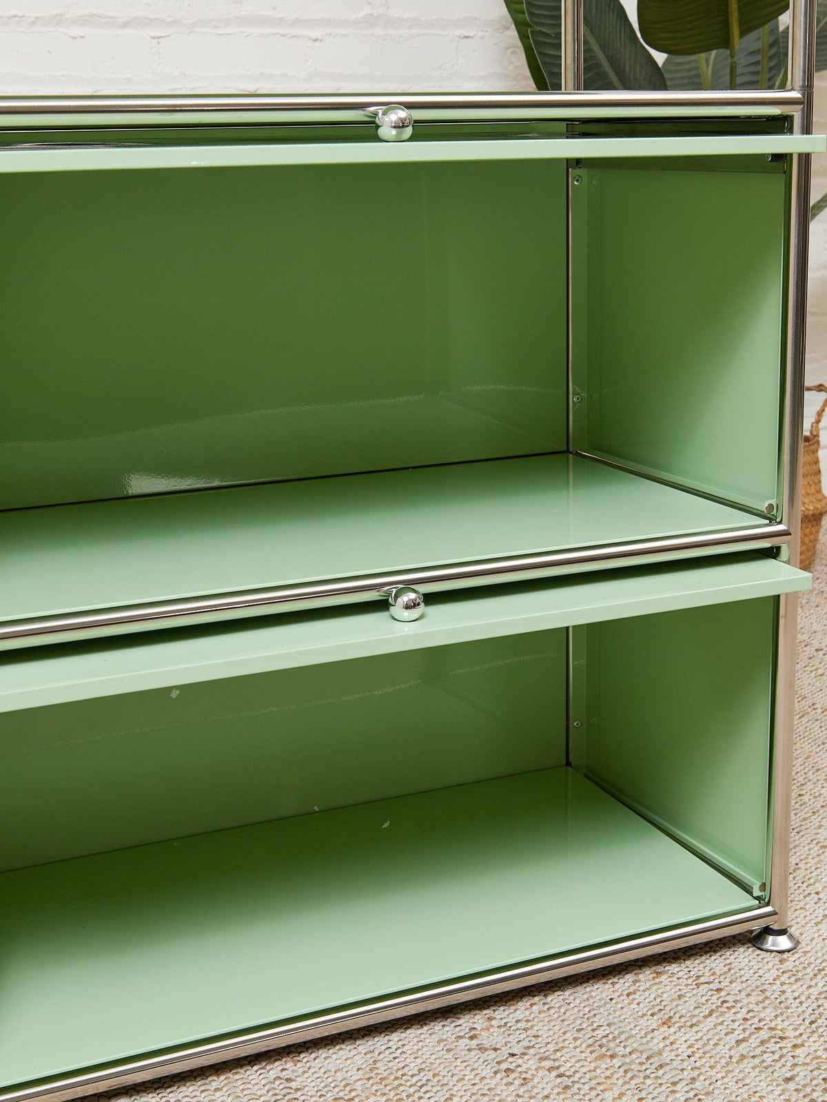 Mint Chrome Shelf