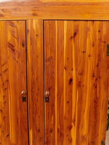Pine primitive Mid-Century Vintage Armoire