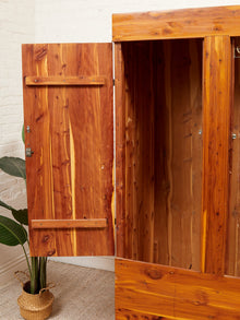Pine primitive Mid-Century Vintage Armoire