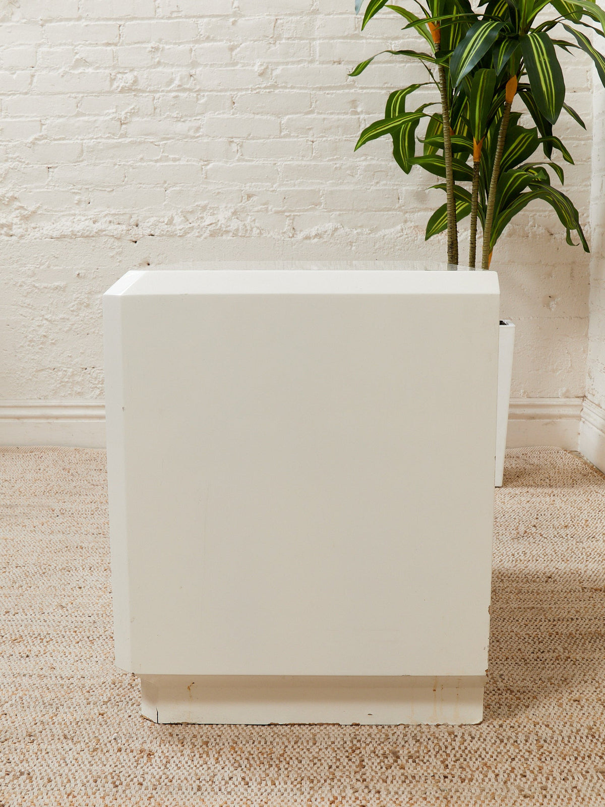 White Post Modern End Table Nightstand
