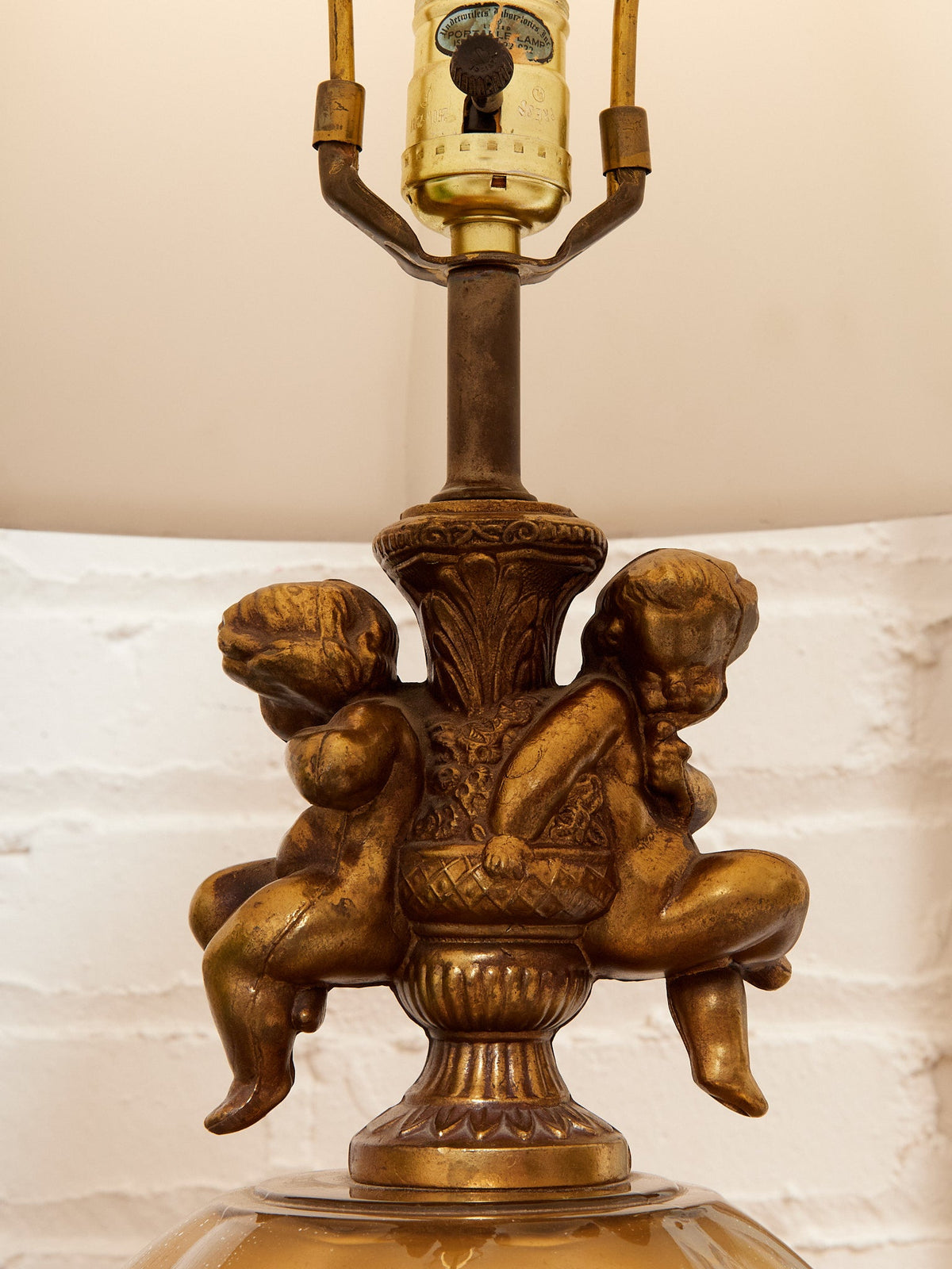 Hollywood Regency Opalescent Blown Glass Solid Brass Cherub Table Lamp Vintage