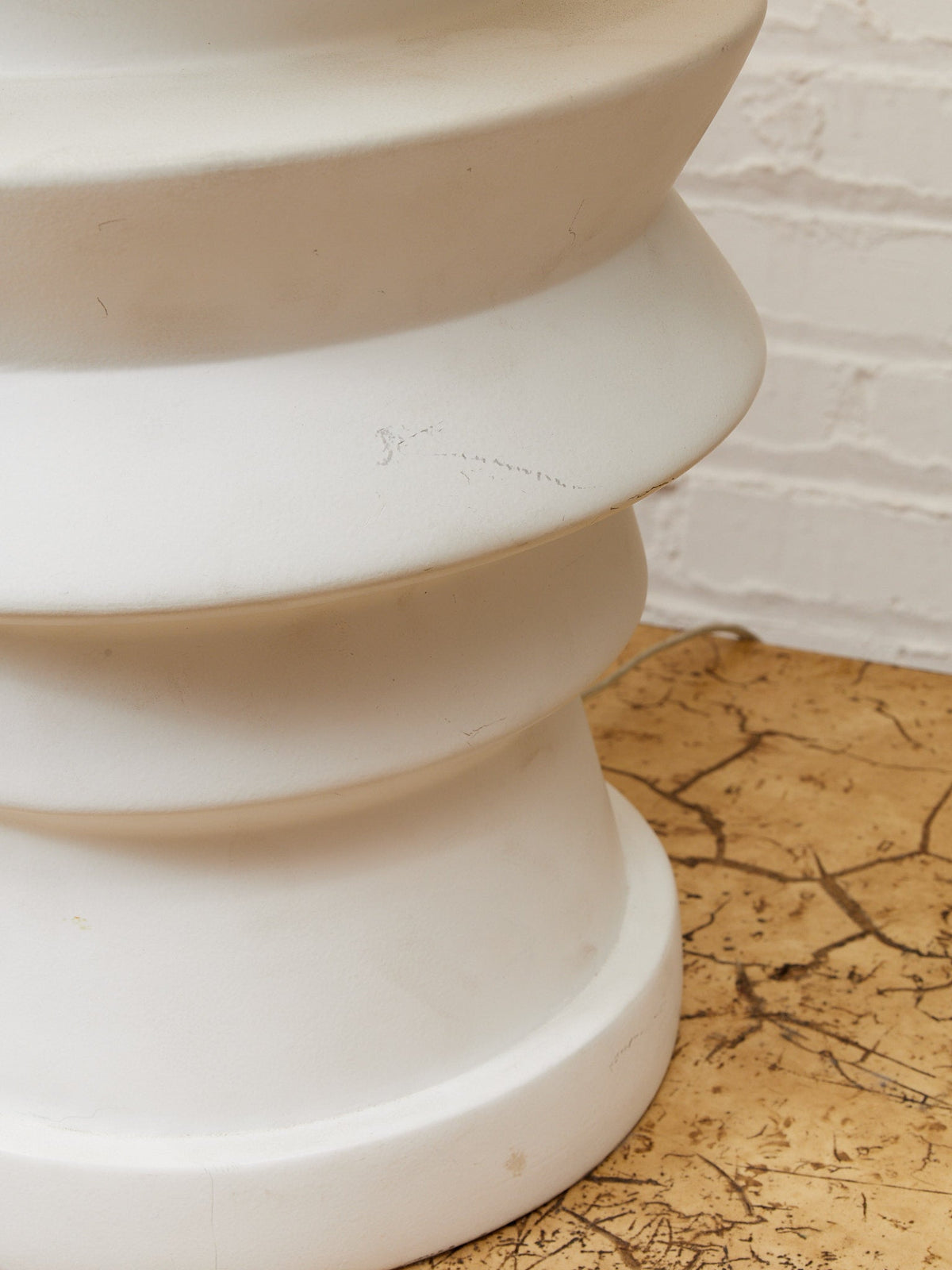 Giant Totem White Sculptural Table Lamp