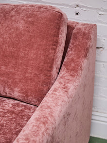 Hauser Sectional Sofa in Bianca Rosewood