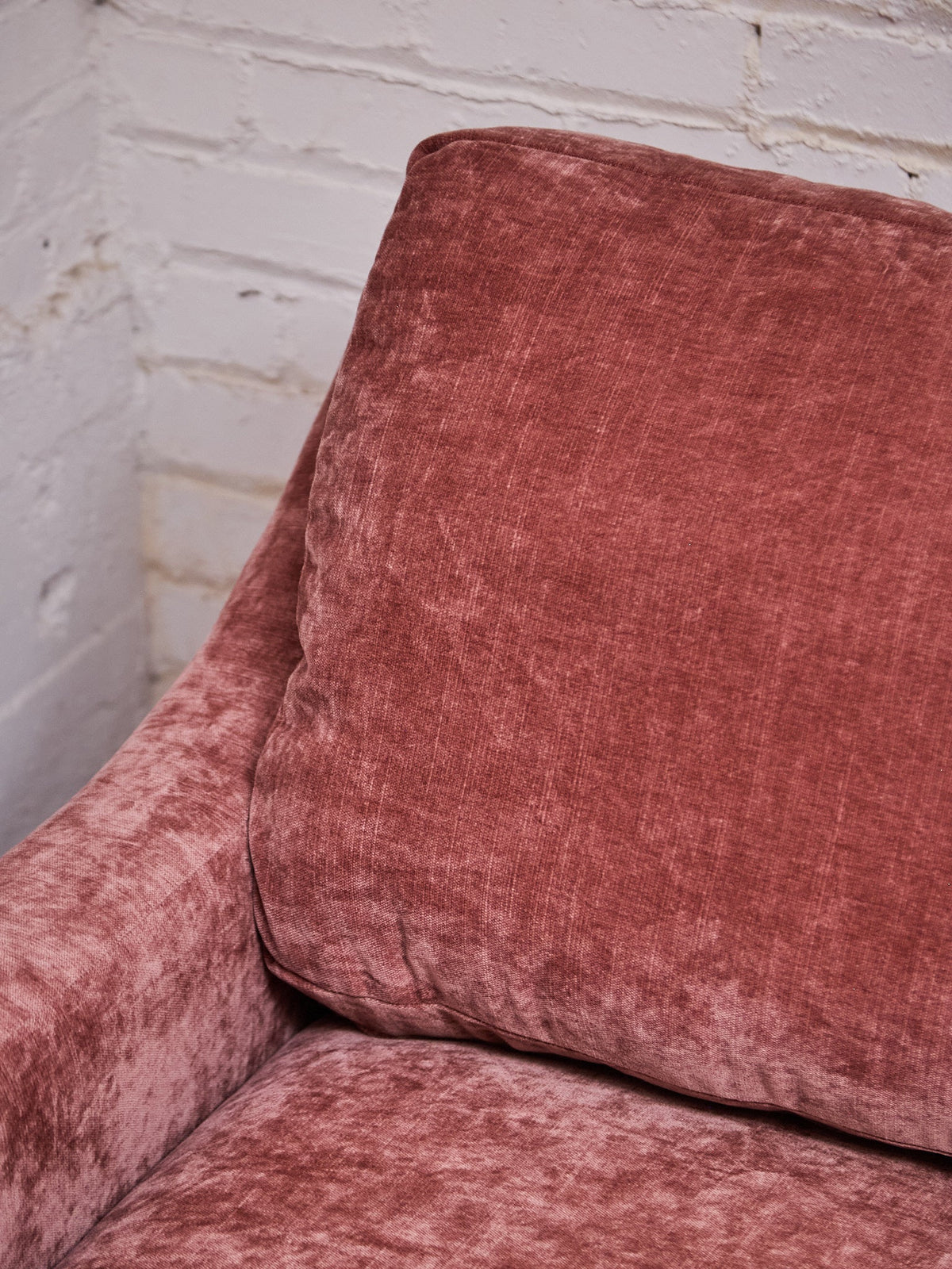 Hauser Sectional Sofa in Bianca Rosewood