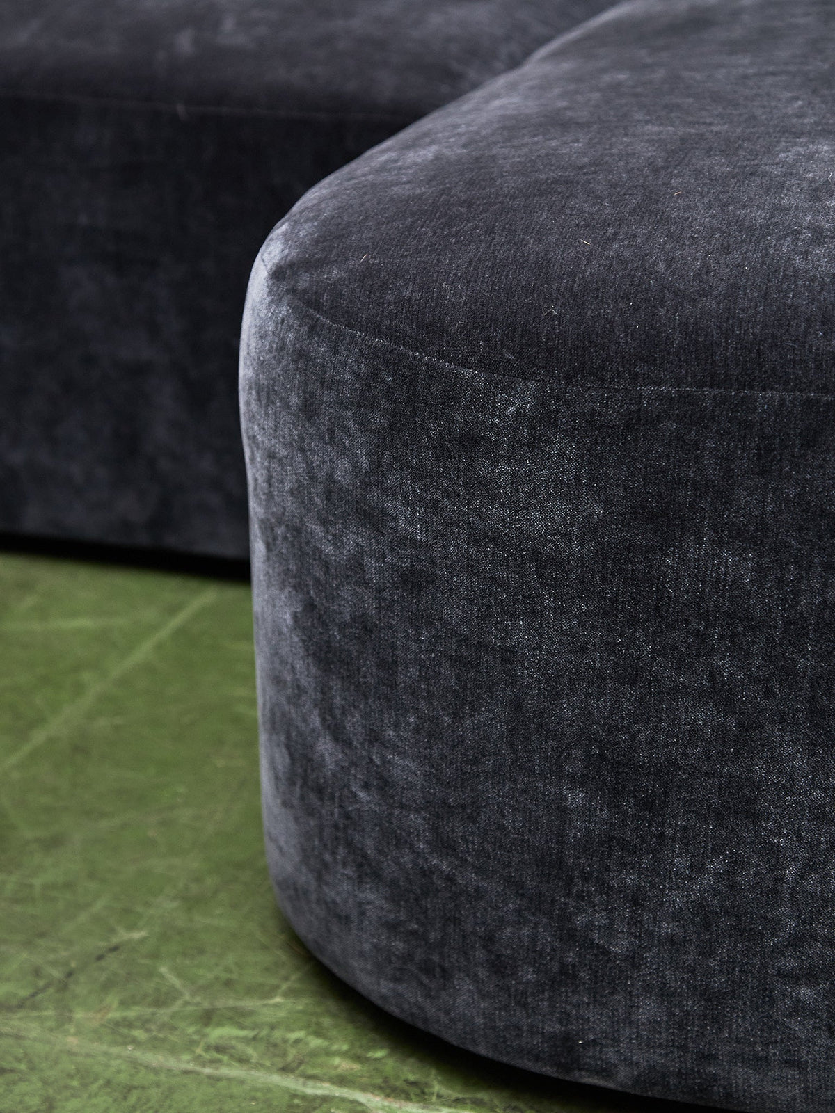 Bonnie 2 Piece Sofa in Amici Smoke