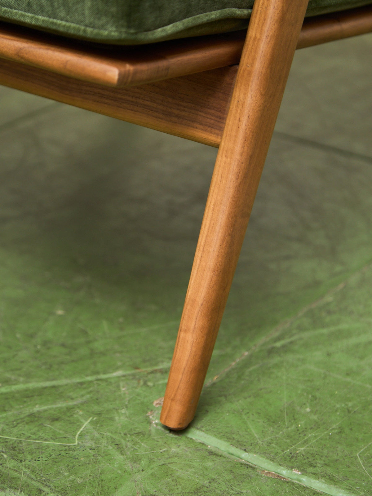 Ziggy Walnut Lounge Chair in Green