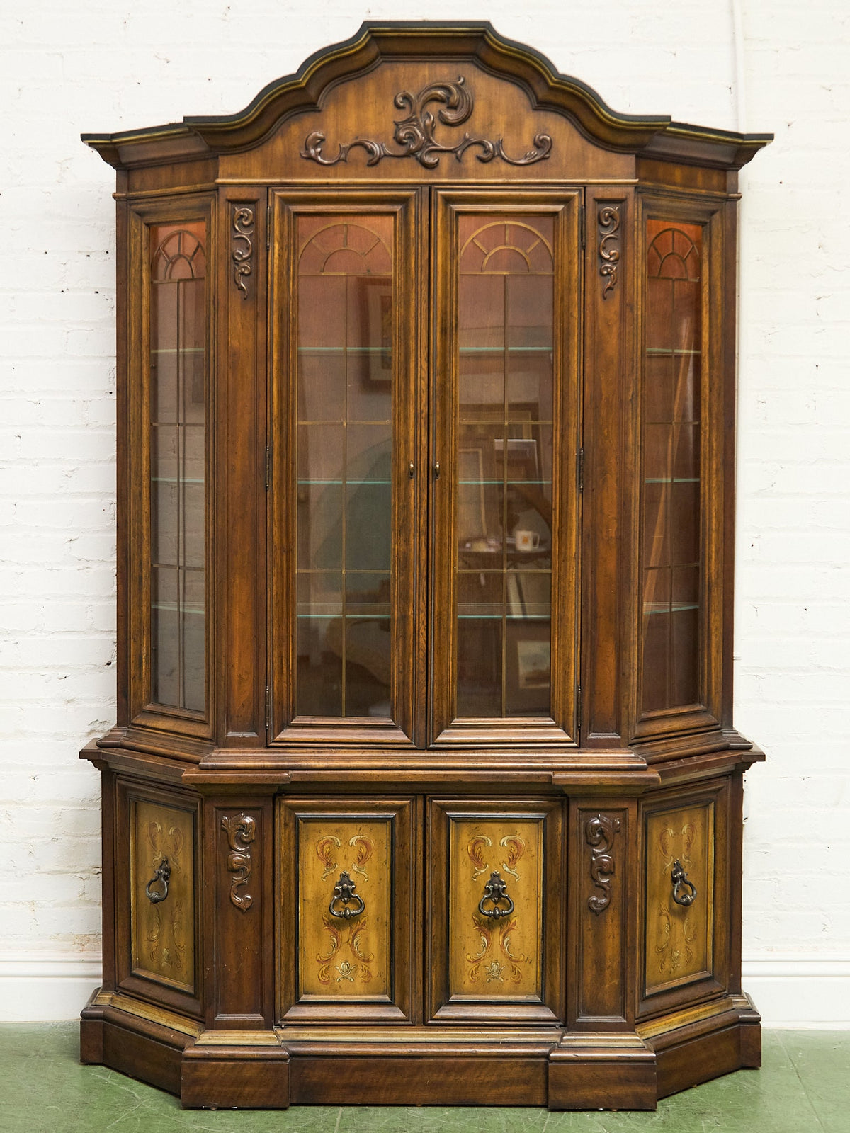 Drexel Heritage Hutch