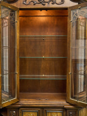 Drexel Heritage Hutch