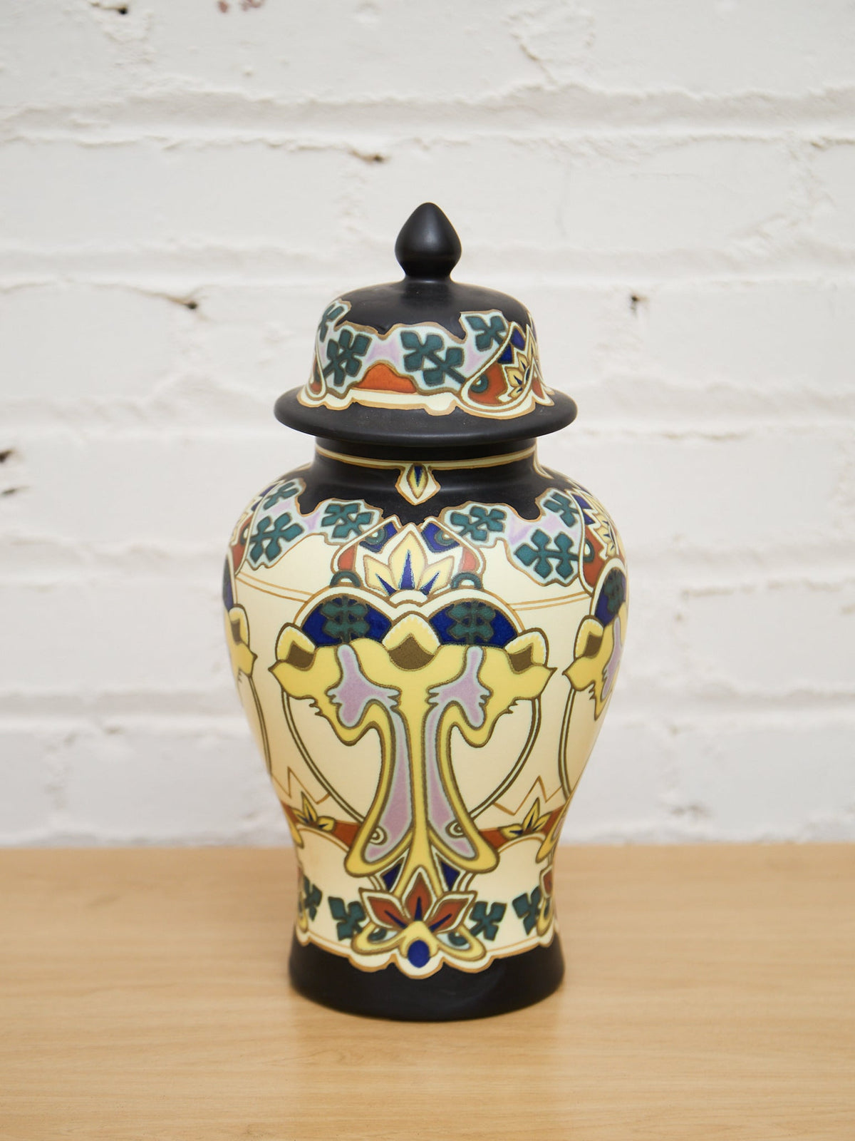 Beautiful Large Delft Royal Goedewaagen Iris Lidded Jar