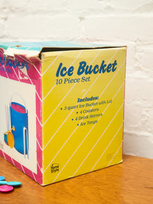 Fun post modern plastic Ice bucket with covers and straws for cups