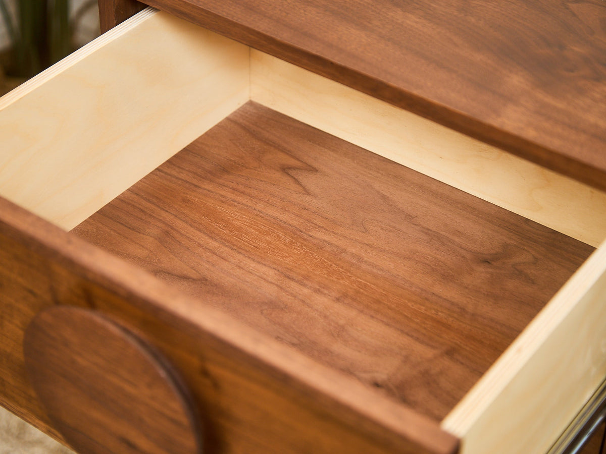 Moonlight 8 Drawer Dresser