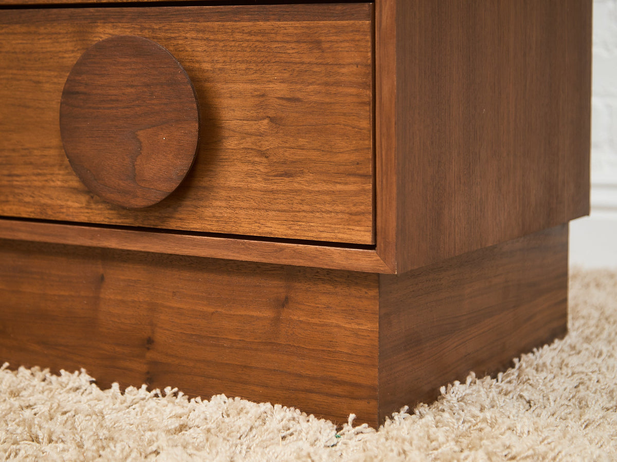 Moonlight 8 Drawer Dresser