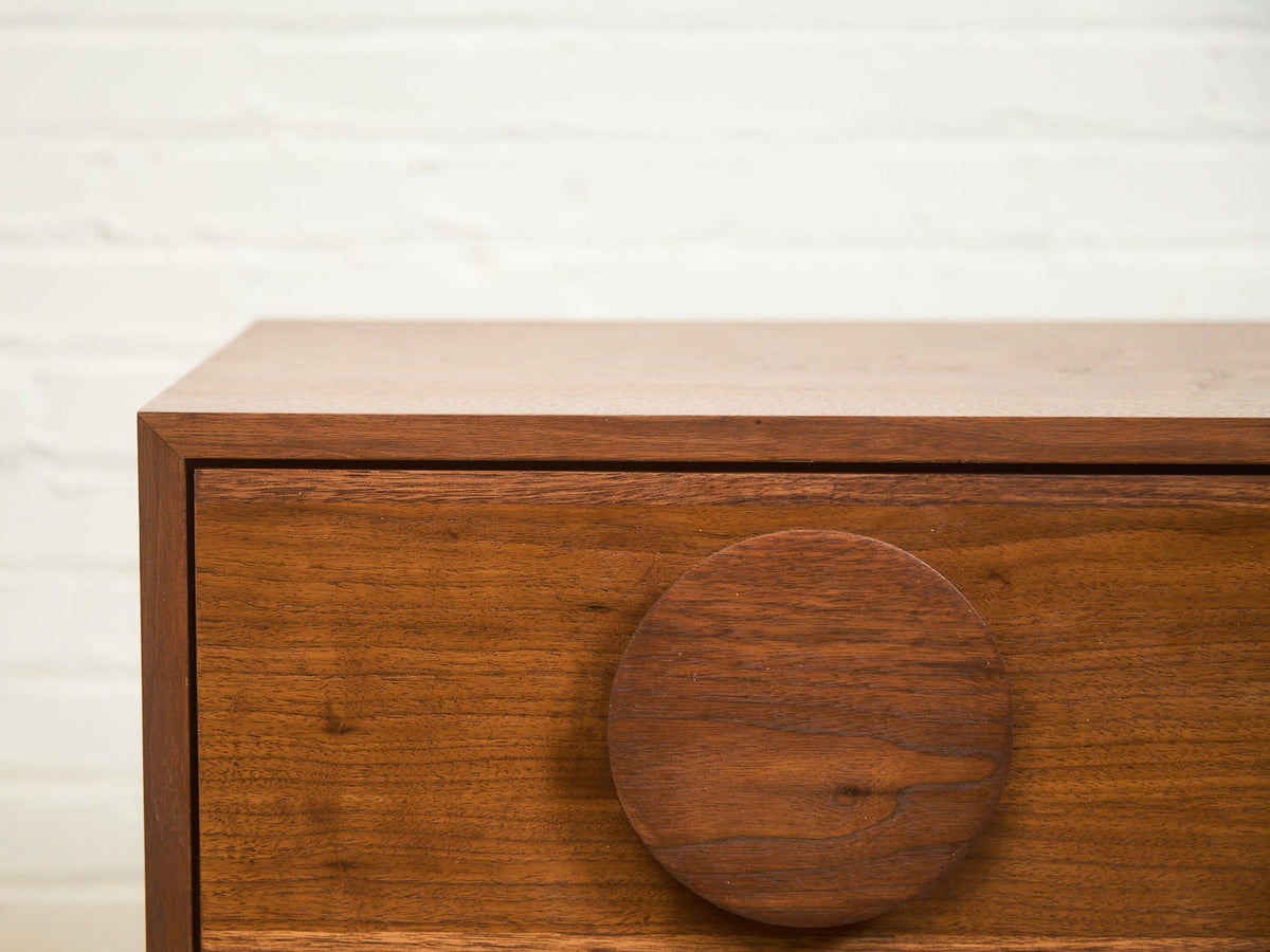Moonlight 8 Drawer Dresser