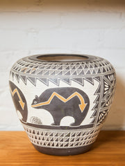 Native Shy-Yai-Zta Romero Vase Acoma Pueblo, New Mexico.